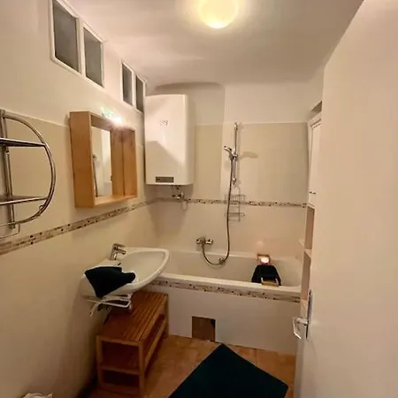 Wohnung Naehe Lkh Und Der Med Uni Graz Exterior photo